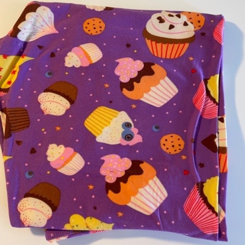 LuLaRoe Plus Size Leggings TC2 Cupcakes